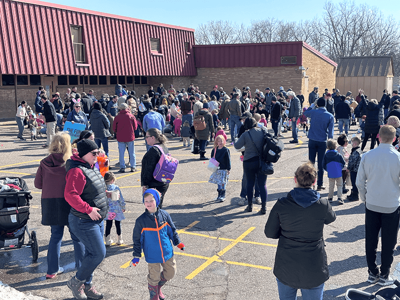 Eggcited hunters flock to Logan and Waite parks